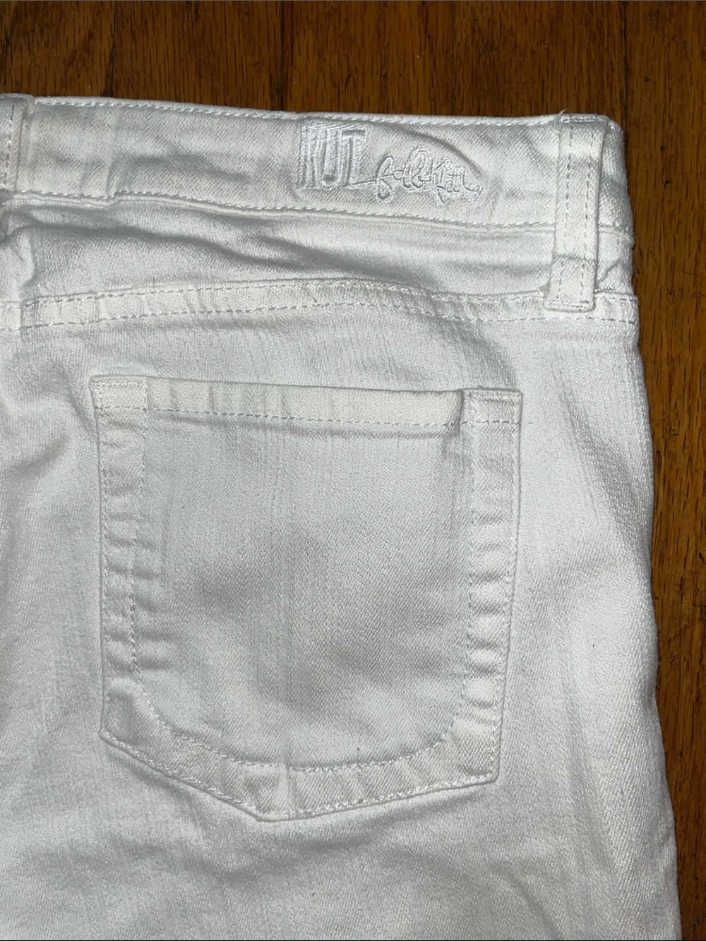 Kut By The Kloth Classic White Denim Jean Shorts Size 6 - Picture 9 of 10